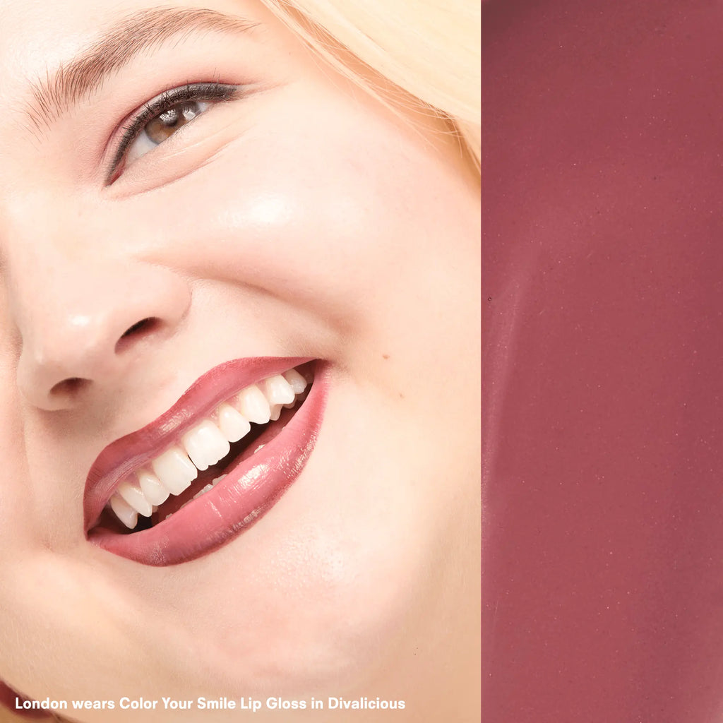 Divalicious - Color Your Smile Lighted Lip Gloss®️ Gerard Cosmetics