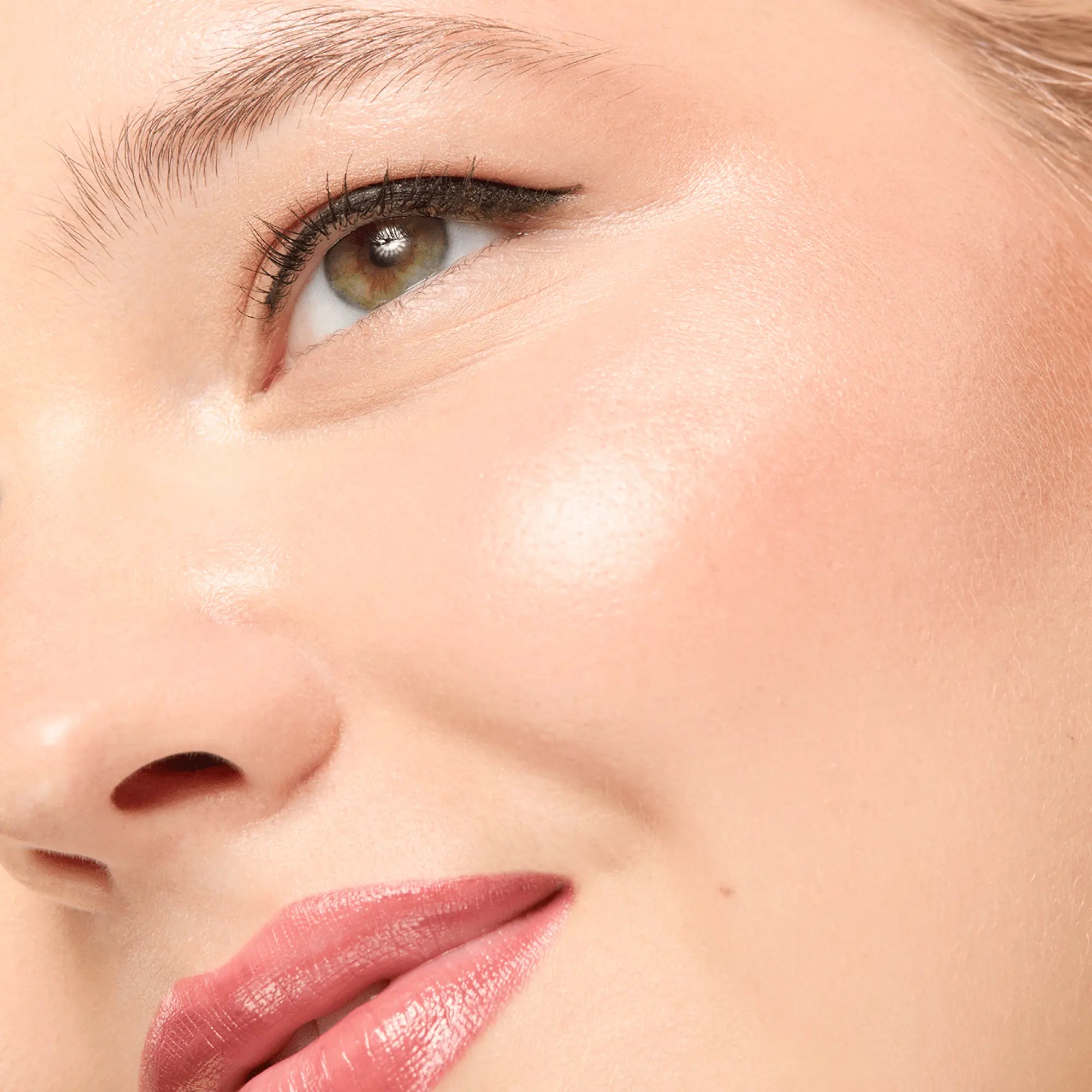 Starstruck Highlighter  - Starlet  Face Palette Gerard Cosmetics