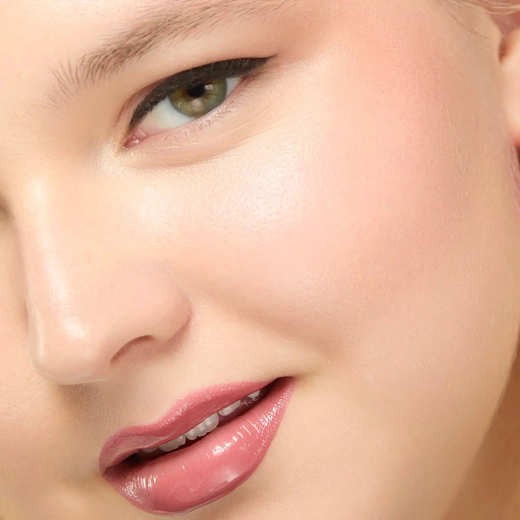 Lucy - Star Powder Highlighter Gerard Cosmetics